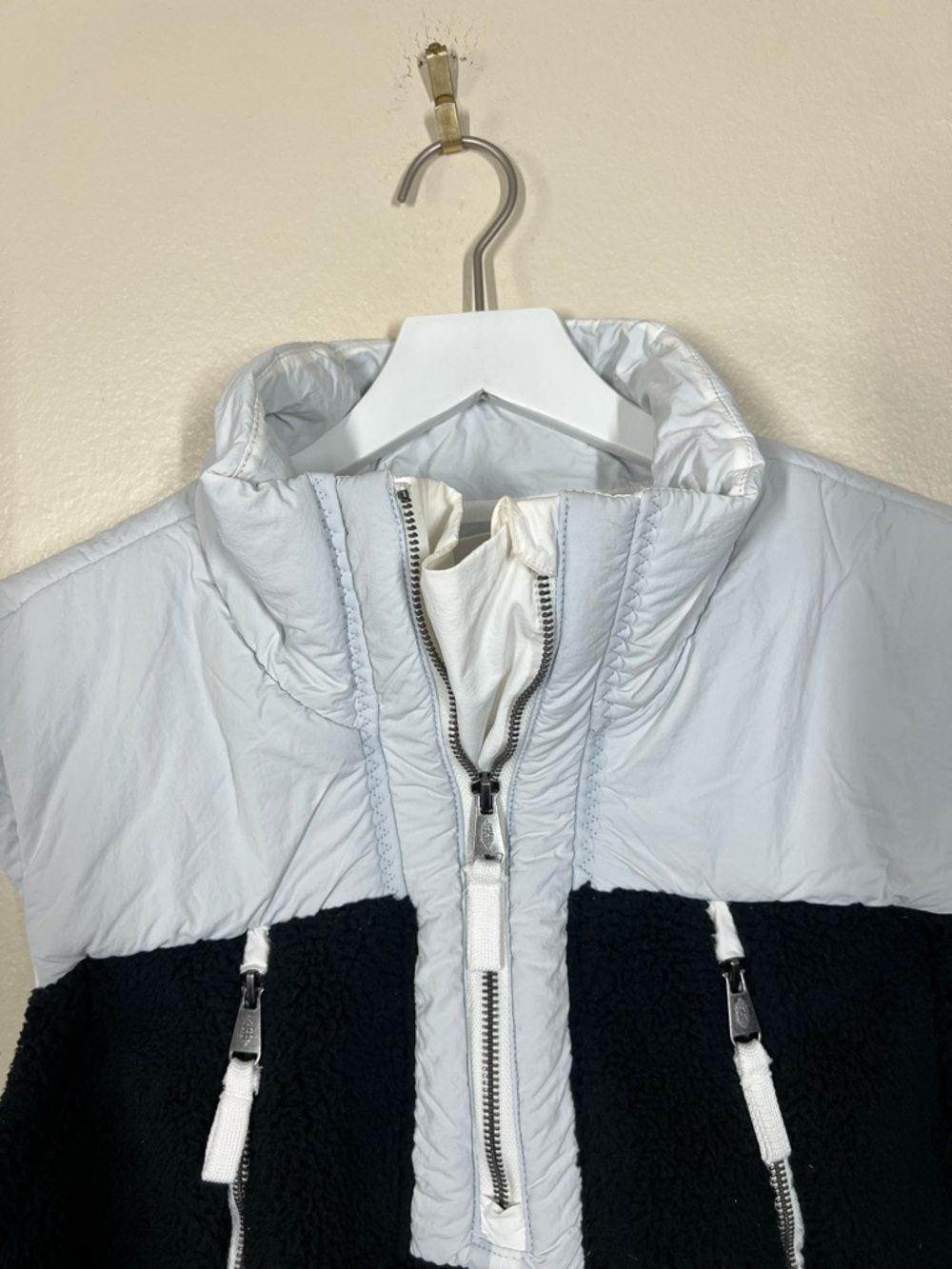 Free People Movement Journey Ahead Sherpa Cropped Vest Women’s Size Medium Black - Picture 3 of 11